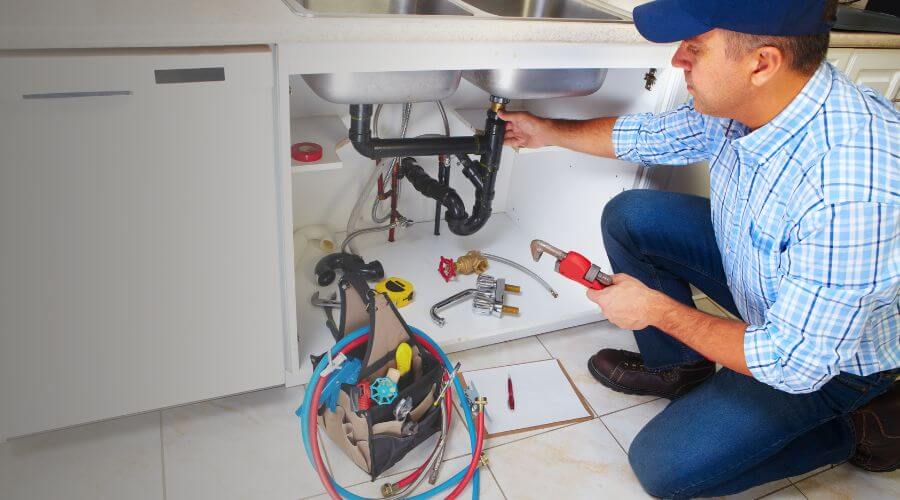 Local expert plumbing services in North Henderson, IL
